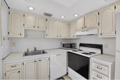 152 Tuscany #C, Delray Beach, FL 33446 - Photo 6