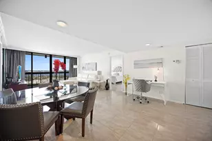 2425 Presidential Way, West Palm Beach, FL 33401 - Photo 12