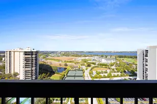 2425 Presidential Way, West Palm Beach, FL 33401 - Photo 6