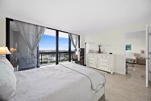 2425 Presidential Way, West Palm Beach, FL 33401 - Photo 22