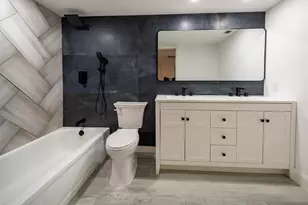 2303 Lucaya Ln, Pompano Beach, FL 33066 - Photo 8