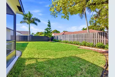 7838 Sunflower Drive, Margate, FL 33063 - Photo 34