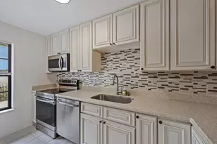 1532 SE Gurley Ct, Port Saint Lucie, FL 34952 - Photo 8