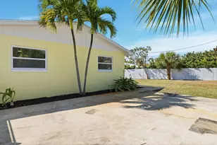 301 Wilma Cir, West Palm Beach, FL 33404 - Photo 20