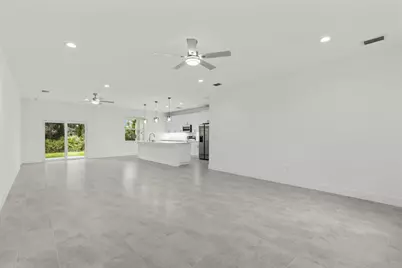 8145 97th Avenue, Vero Beach, FL 32967 - Photo 6