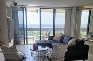 2000 Presidential Way, West Palm Beach, FL 33401 - Photo 2