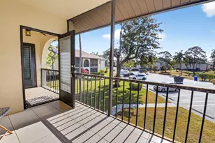 321 Knotty Pine Cir, Greenacres, FL 33463 - Photo 6