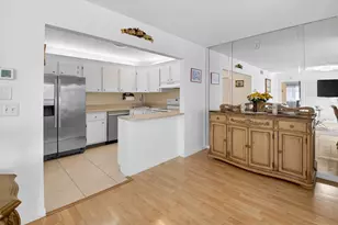 321 Knotty Pine Cir, Greenacres, FL 33463 - Photo 8