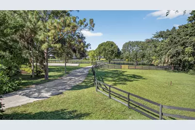 852 Cindy Drive, Wellington, FL 33414 - Photo 10