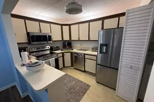 301 Pine Ridge Cir, Greenacres, FL 33463 - Photo 6