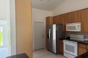 9453 Burlington Pl, Boca Raton, FL 33434 - Photo 4