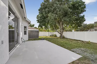 102 Brook Woode Court, Royal Palm Beach, FL 33411 - Photo 40