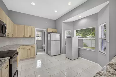 102 Brook Woode Court, Royal Palm Beach, FL 33411 - Photo 16