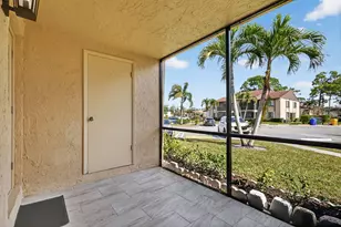 211 Pine HOV Cir, Greenacres, FL 33463 - Photo 4