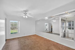 374 Bennington Ln, Lake Worth, FL 33467 - Photo 10