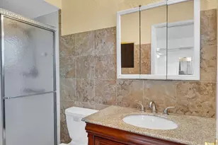 374 Bennington Ln, Lake Worth, FL 33467 - Photo 12