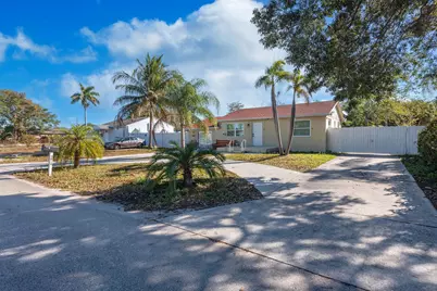 3914 Serubi Avenue, Palm Springs, FL 33461 - Photo 2