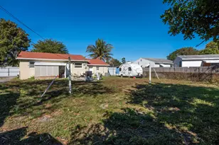 3914 Serubi Ave, Palm Springs, FL 33461 - Photo 16