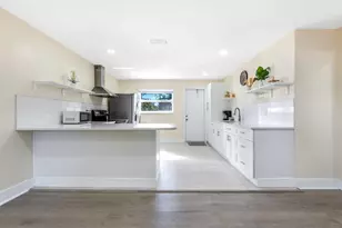 3914 Serubi Ave, Palm Springs, FL 33461 - Photo 8