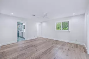 5686 Shirley Dr, Jupiter, FL 33458 - Photo 4