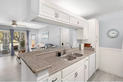 2500 SE Anchorage Cove #D-2, Port Saint Lucie, FL 34952 - Photo 6