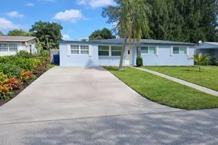 140 W 31st Ct, West Palm Beach, FL 33404 - Photo 1