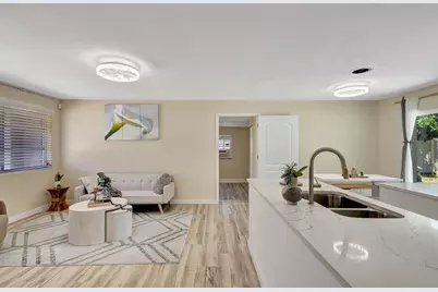 140 W 31st Court, West Palm Beach, FL 33404 - Photo 4