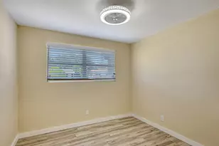 140 W 31st Ct, West Palm Beach, FL 33404 - Photo 18