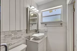 140 W 31st Ct, West Palm Beach, FL 33404 - Photo 22