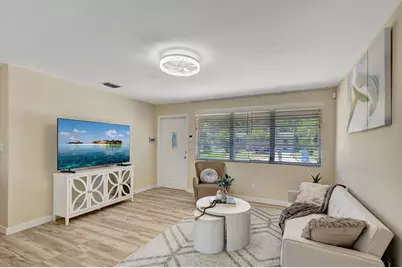 140 W 31st Court, West Palm Beach, FL 33404 - Photo 2