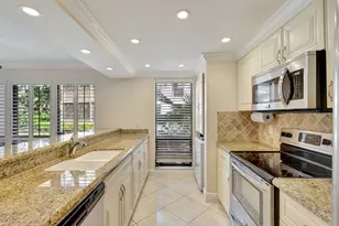 601 Brackenwood Cove, Palm Beach Gardens, FL 33418 - Photo 8