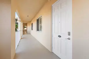 27 Harbour Isle Dr W, Fort Pierce, FL 34949 - Photo 4