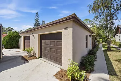 1205 Periwinkle Place, Wellington, FL 33414 - Photo 4