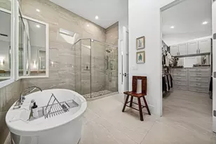 13765 Le Havre Dr, Palm Beach Gardens, FL 33410 - Photo 32