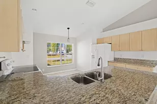 990 SW Versailles Ave, Port Saint Lucie, FL 34953 - Photo 18