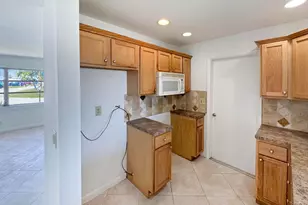 514 SW 20th St, Boynton Beach, FL 33426 - Photo 6