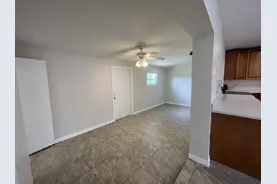 285 SE Abeto Lane, Port Saint Lucie, FL 34983 - Photo 10