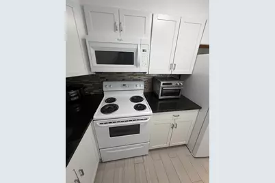 2004 Lake Osborne Drive #17, Lake Worth, FL 33461 - Photo 12