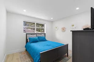 486 NW 1st St, Boca Raton, FL 33432 - Photo 18