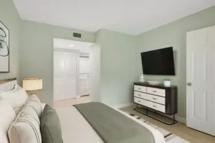 1538 SE Royal Green Cir, Port Saint Lucie, FL 34952 - Photo 16