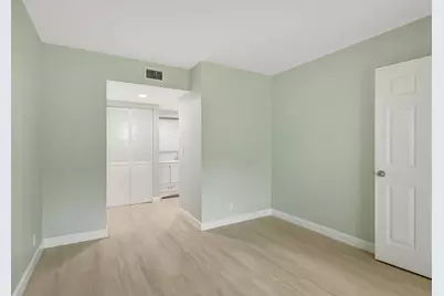 1538 SE Royal Green Circle #102, Port Saint Lucie, FL 34952 - Photo 14