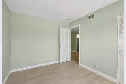 1538 SE Royal Green Circle #102, Port Saint Lucie, FL 34952 - Photo 12