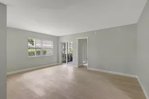 1538 SE Royal Green Cir, Port Saint Lucie, FL 34952 - Photo 4