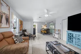 197 SE 1st Cir, Boynton Beach, FL 33435 - Photo 4