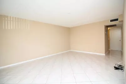 434 Fanshaw K, Boca Raton, FL 33434 - Photo 2