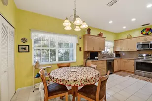 11683 Briarwood Cir, Boynton Beach, FL 33437 - Photo 14