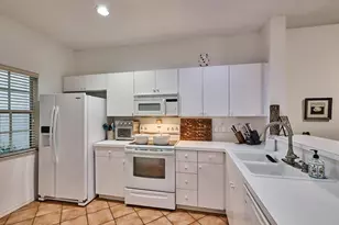 5121 Sabal Gardens Ln, Boca Raton, FL 33487 - Photo 4