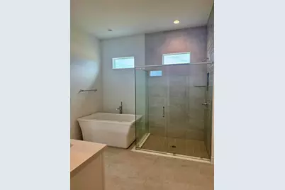 2810 68th Street, Vero Beach, FL  - Photo 8