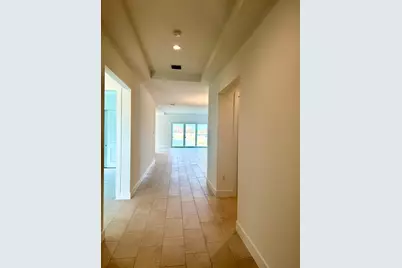 2810 68th Street, Vero Beach, FL  - Photo 2