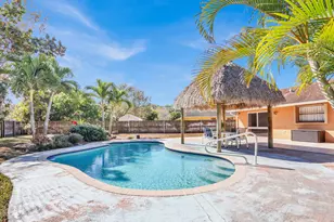 105 Sunflower Cir, West Palm Beach, FL 33411 - Photo 34